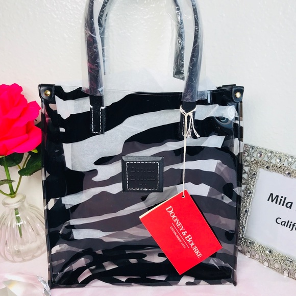 Dooney & Bourke Handbags - NEW w/ Tag Dooney & Bourke ™️ Zebra Lunch Bag